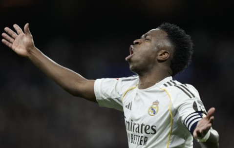 4人死扛到底！维尼修斯拒绝祝福阿隆索 名宿：他才是皇马万恶之源