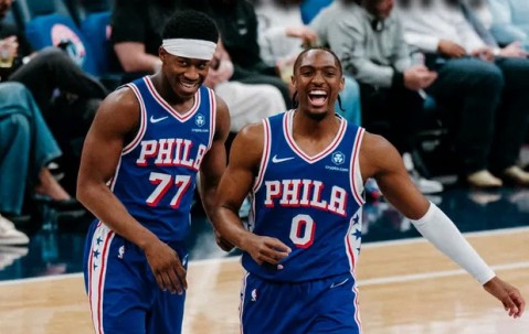 开云体育官网-生涯首次最佳阵容就在今年！解析&amp;amp;回顾马克西本季进攻