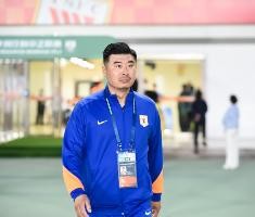 足球报：泰山队技战术体系已经坍塌，韩鹏重建工作任重道远