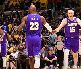 开云体育下载-湖人排第三，掘金六连胜追得紧，东契奇数据炸裂却拿不到MVP|詹姆斯|雷霆|谢伊·吉尔杰斯-亚历山大|俄克拉荷马雷霆队|圣安东尼奥马刺队_新浪体育_新浪新闻