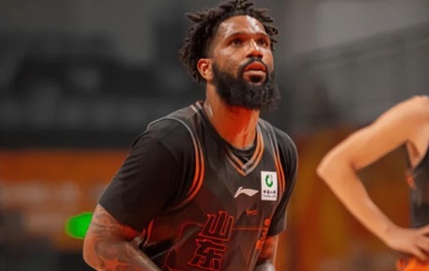 kaiyun-山东89-88淘汰浙江3喜1忧！鲍威尔+陈林坚打出价值，珀赛尔好状态